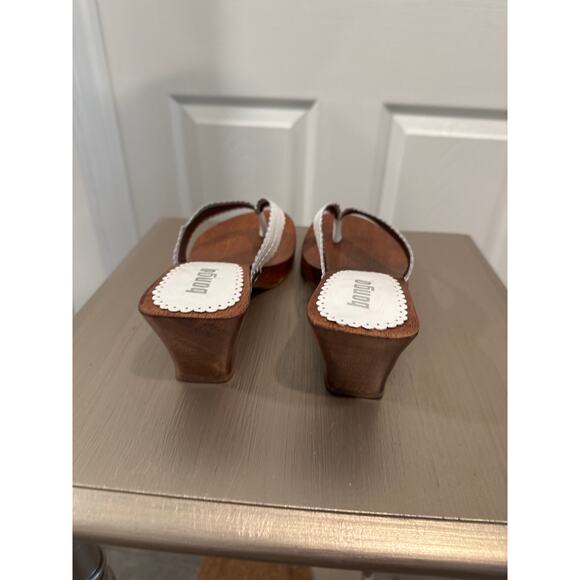 Bongo White Thong Sandal with a Wooden Wedge Heel Women's Size 7 - Picture 5 of 7